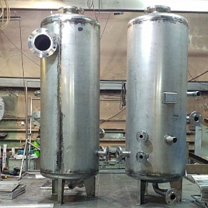 Емкость 200 литров из нержавеющей стали под давлением 20 бар